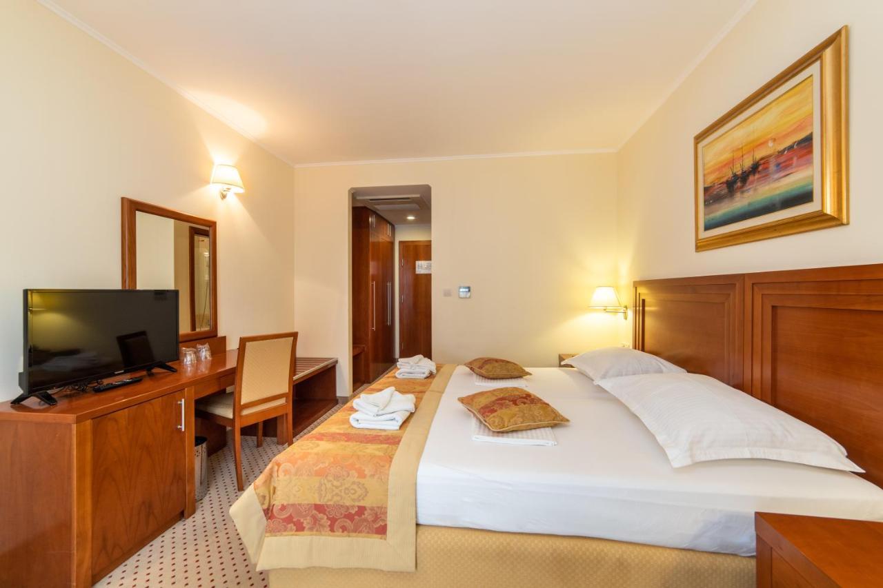 Hotel Bella Vista Дрвеник Экстерьер фото