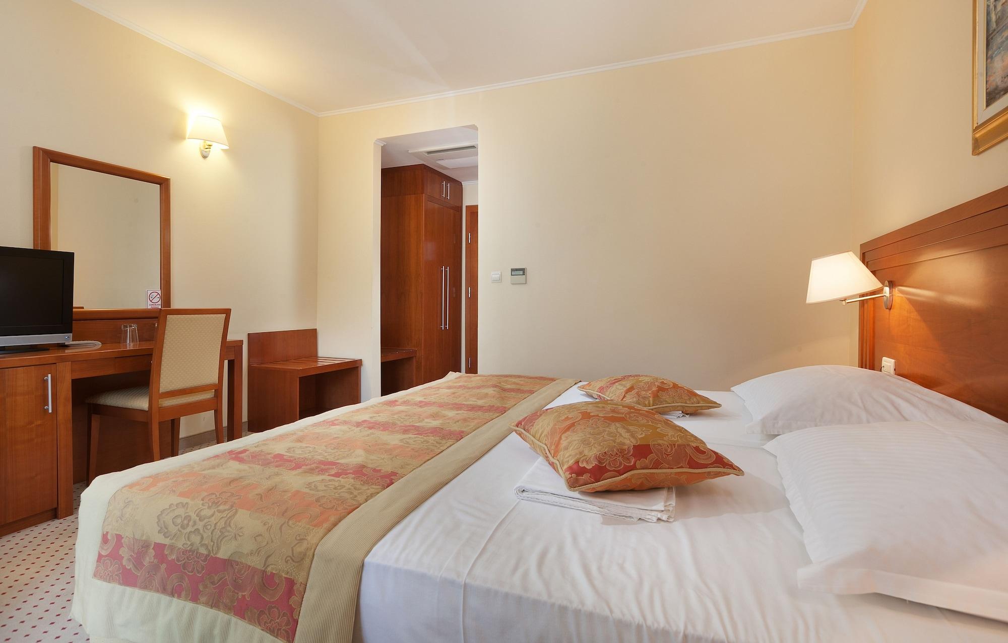 Hotel Bella Vista Дрвеник Экстерьер фото