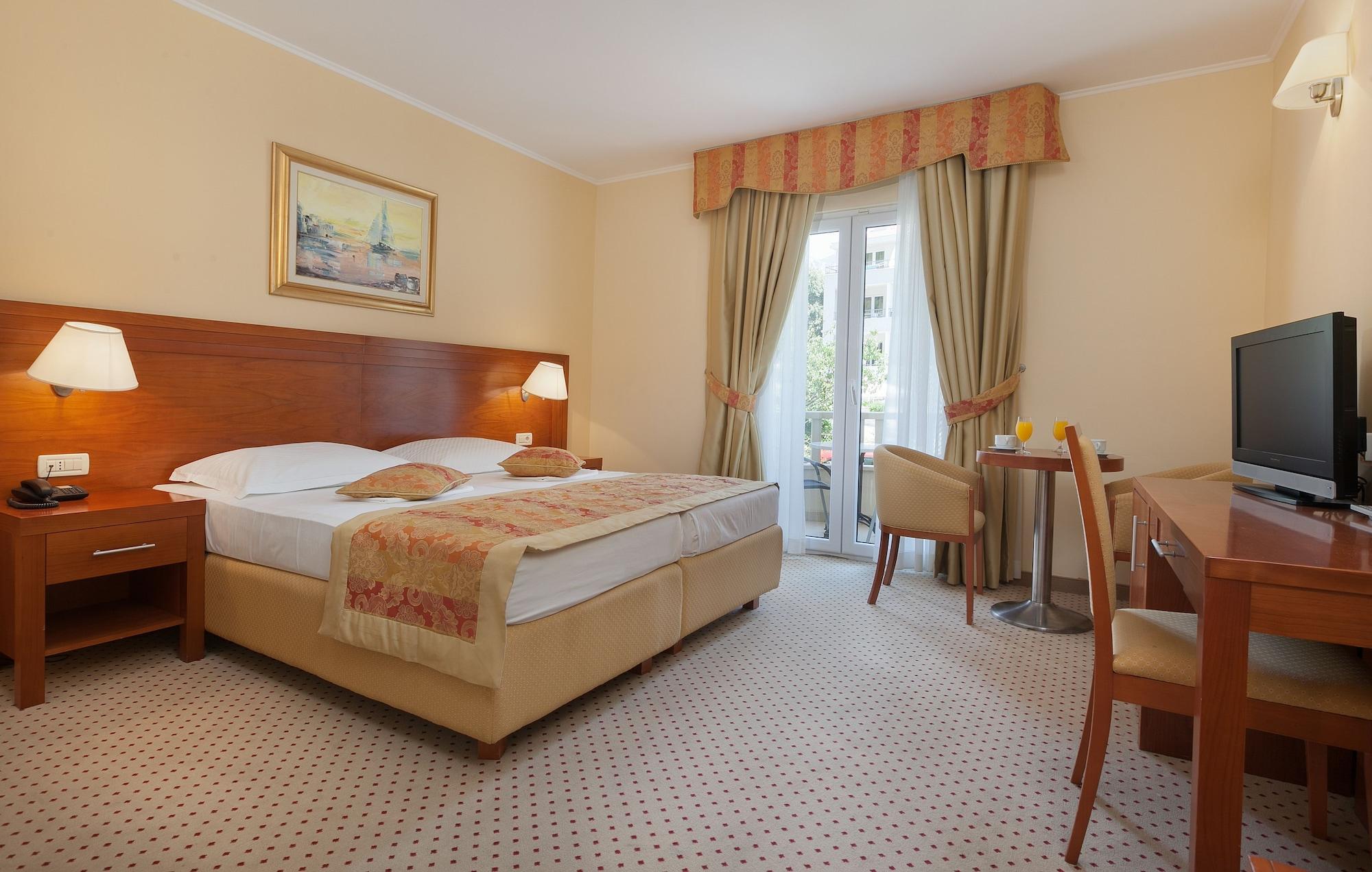 Hotel Bella Vista Дрвеник Экстерьер фото