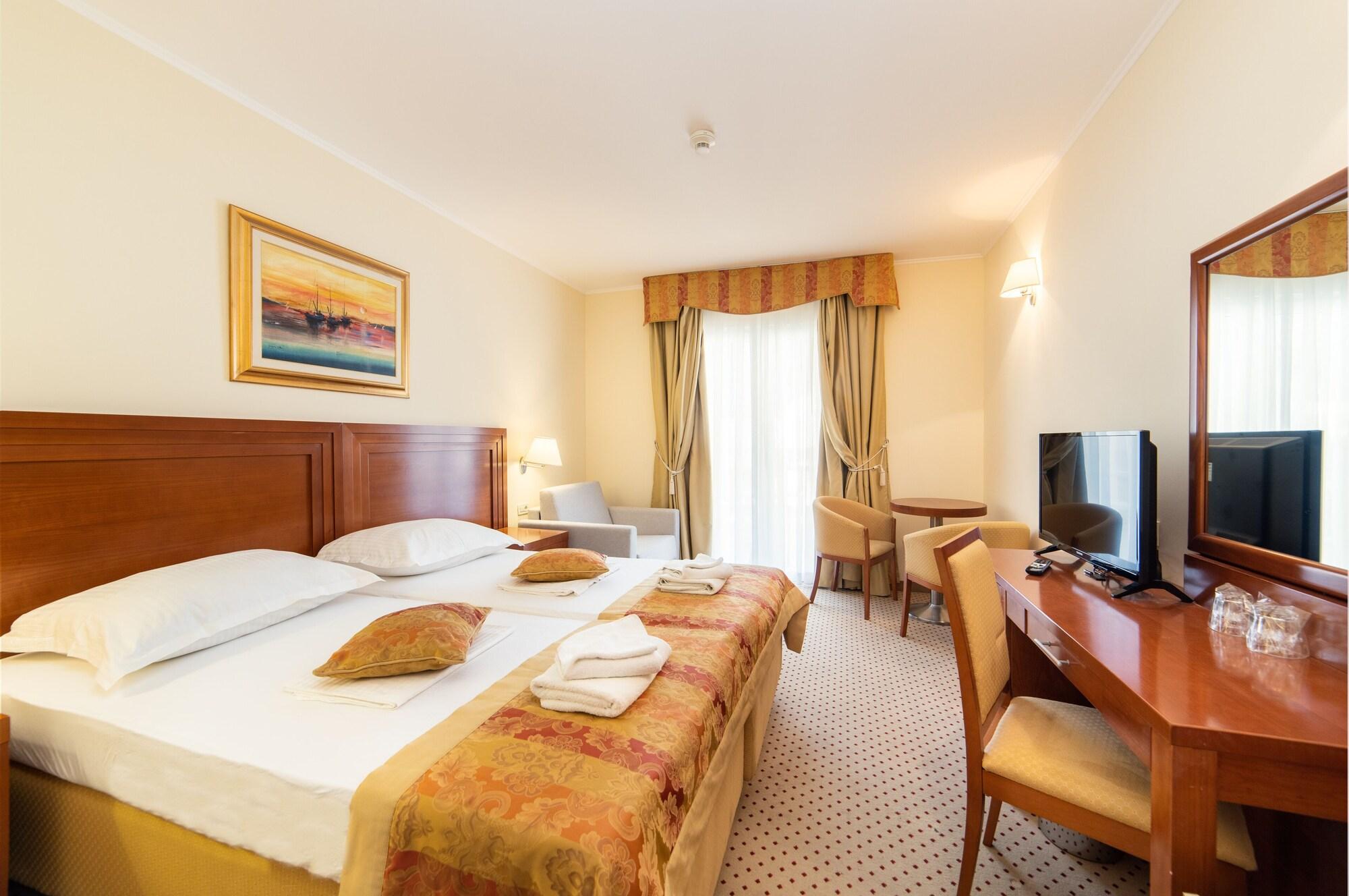Hotel Bella Vista Дрвеник Экстерьер фото