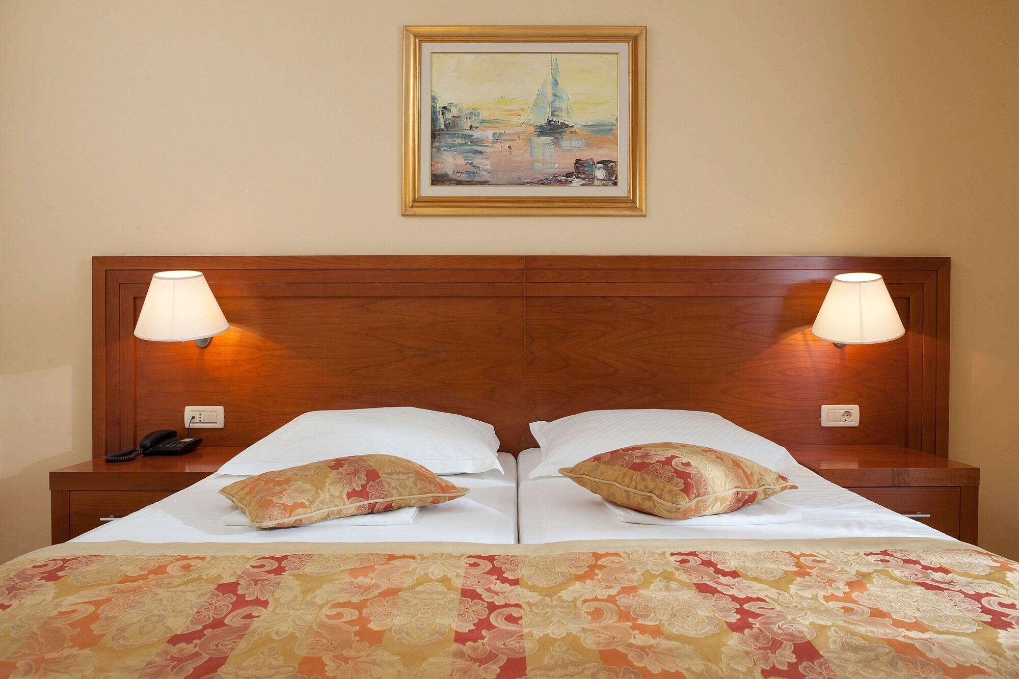 Hotel Bella Vista Дрвеник Экстерьер фото