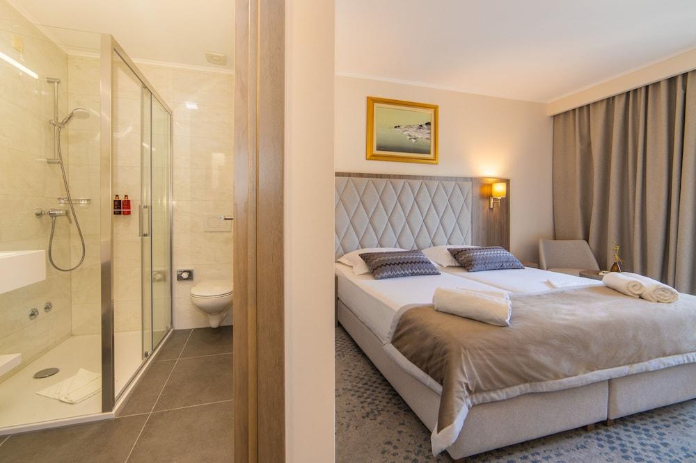 Hotel Bella Vista Дрвеник Экстерьер фото
