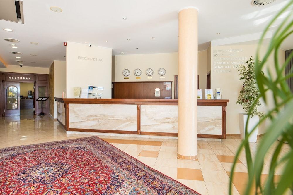 Hotel Bella Vista Дрвеник Экстерьер фото