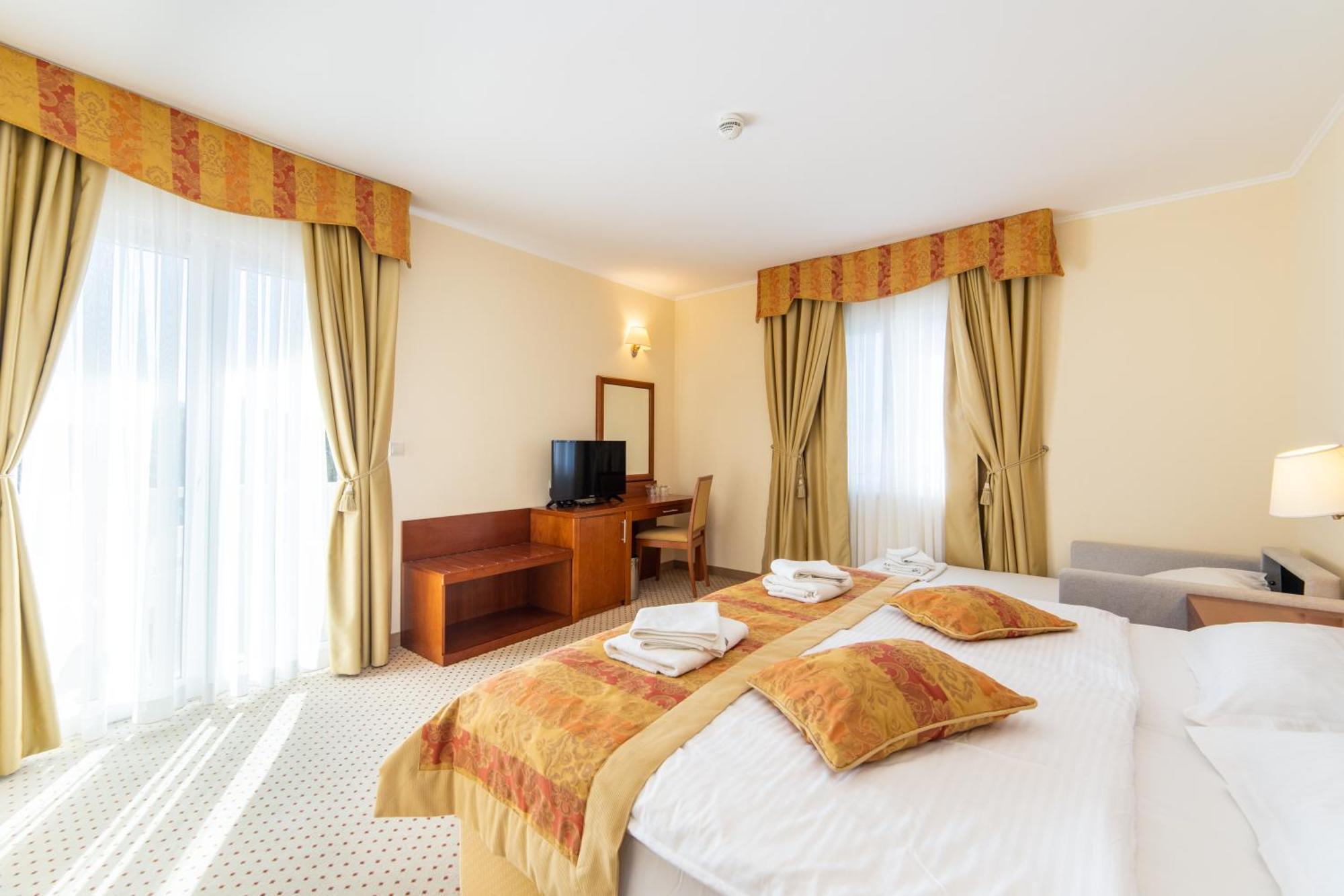 Hotel Bella Vista Дрвеник Экстерьер фото